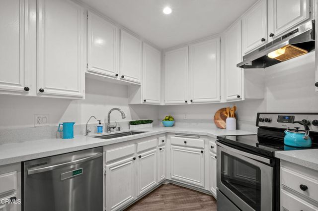 3961 Via Marisol 218, Los Angeles, CA 90042