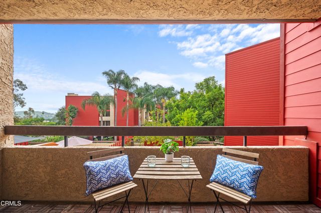 3961 Via Marisol 218, Los Angeles, CA 90042