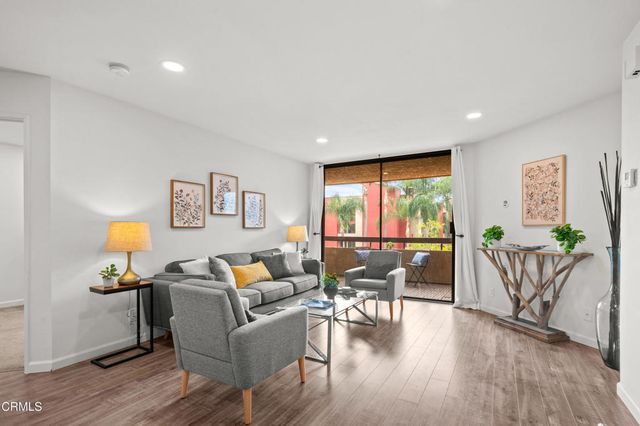 3961 Via Marisol 218, Los Angeles, CA 90042