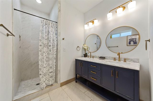 1217 Campbell Street, Houston, TX 77009