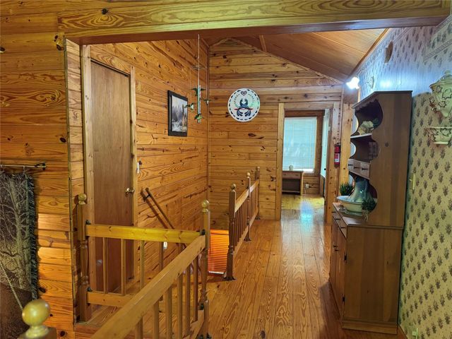 190 Woodpecker Drive, Livingston, TX 77351