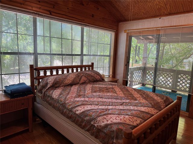 190 Woodpecker Drive, Livingston, TX 77351