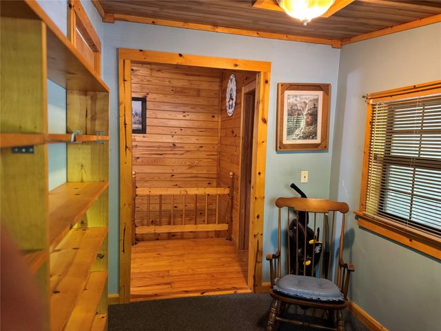 190 Woodpecker Drive, Livingston, TX 77351