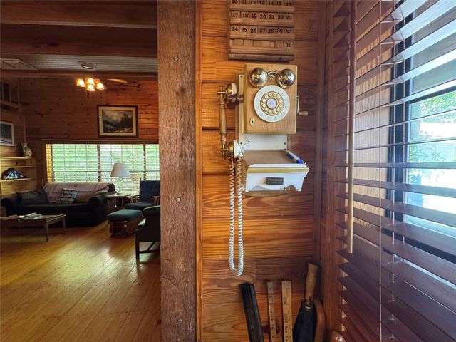 190 Woodpecker Drive, Livingston, TX 77351
