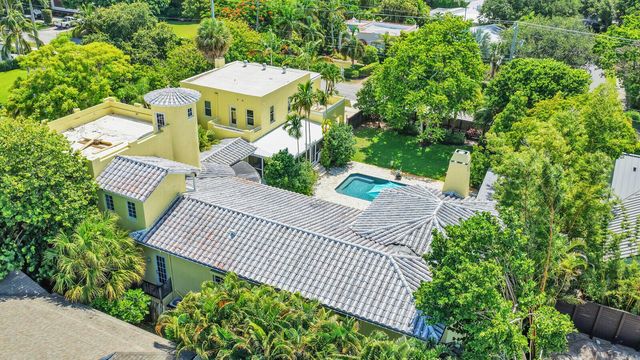 1201 N Swinton Avenue, Delray Beach, FL 33444