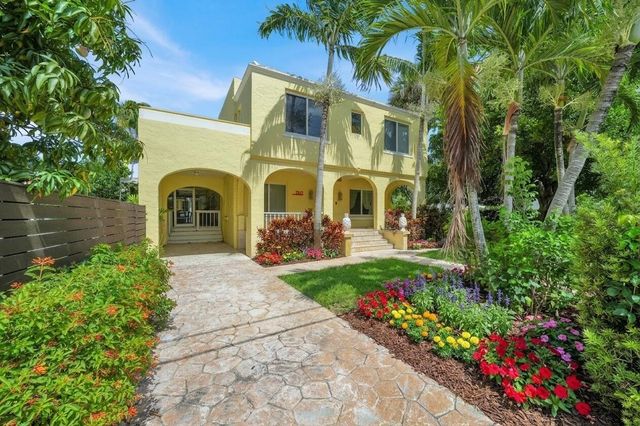 1201 N Swinton Avenue, Delray Beach, FL 33444