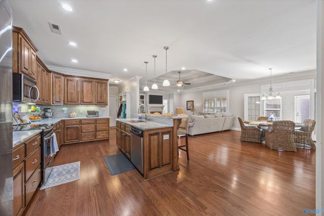 17342 Chinaberry Road, Athens, AL 35613