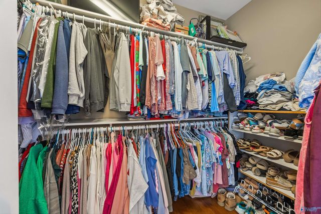 17342 Chinaberry Road, Athens, AL 35613