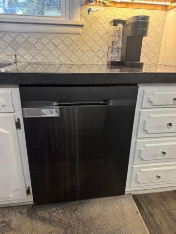 2333 Dresden Road, Zanesville, OH 43701