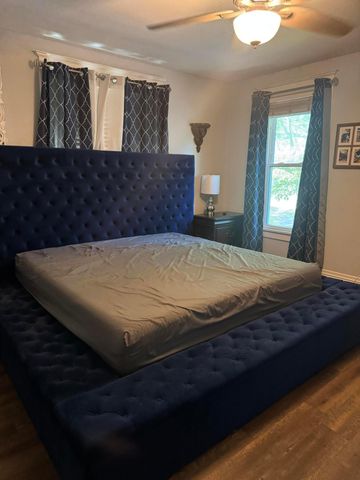 2333 Dresden Road, Zanesville, OH 43701