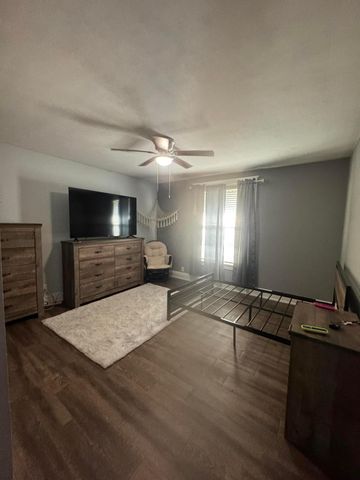 2333 Dresden Road, Zanesville, OH 43701