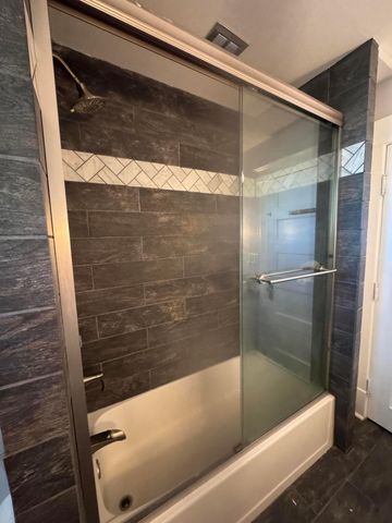 2333 Dresden Road, Zanesville, OH 43701