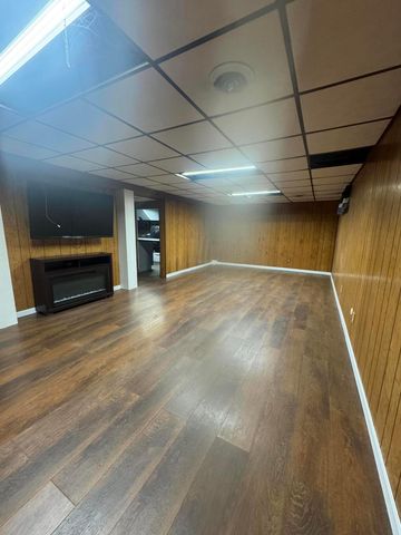 2333 Dresden Road, Zanesville, OH 43701