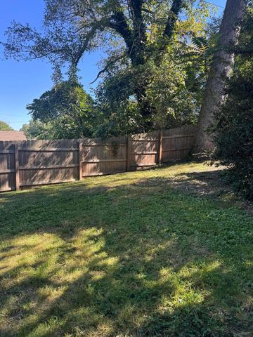 2333 Dresden Road, Zanesville, OH 43701