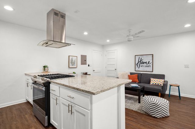 301 E 33rd ST 1, Austin, TX 78705