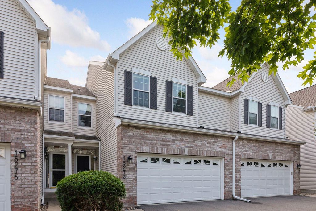 15273 Florist Circle 21, Apple Valley, MN 55124