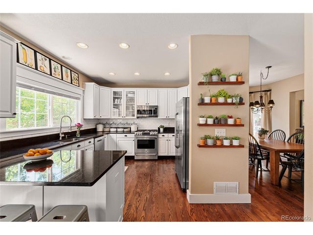 9441 S Hackberry Ln, Highlands Ranch, CO 80129