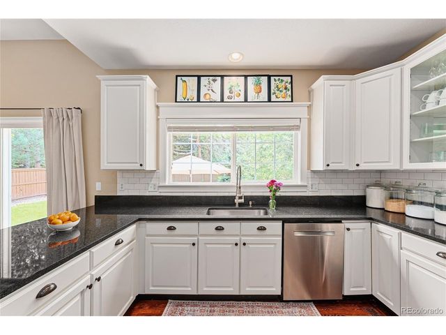 9441 S Hackberry Ln, Highlands Ranch, CO 80129