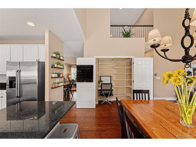 9441 S Hackberry Ln, Highlands Ranch, CO 80129