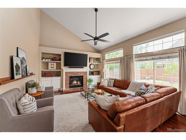 9441 S Hackberry Ln, Highlands Ranch, CO 80129