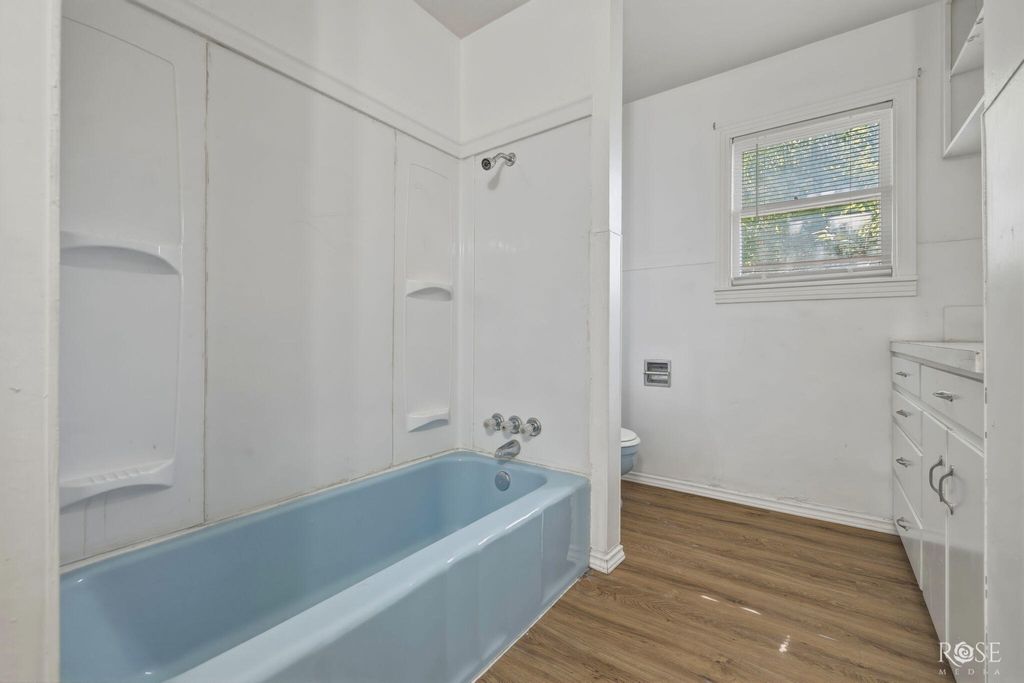Image 20 of property listing at 1106 E 22nd Street, San Angelo, TX 76903
