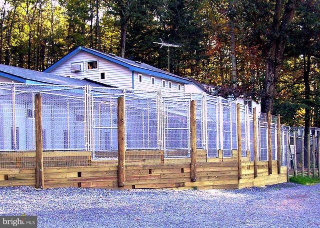 20 VICTORY LN, Castleton, VA 22716