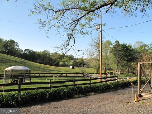 20 VICTORY LN, Castleton, VA 22716