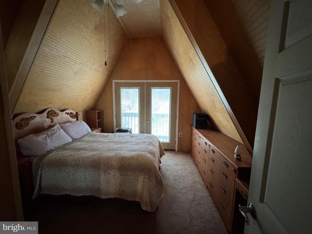 20 VICTORY LN, Castleton, VA 22716