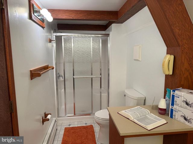 20 VICTORY LN, Castleton, VA 22716