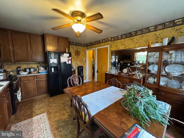 20 VICTORY LN, Castleton, VA 22716