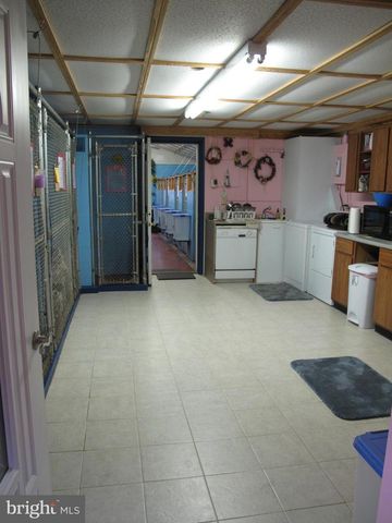 20 VICTORY LN, Castleton, VA 22716