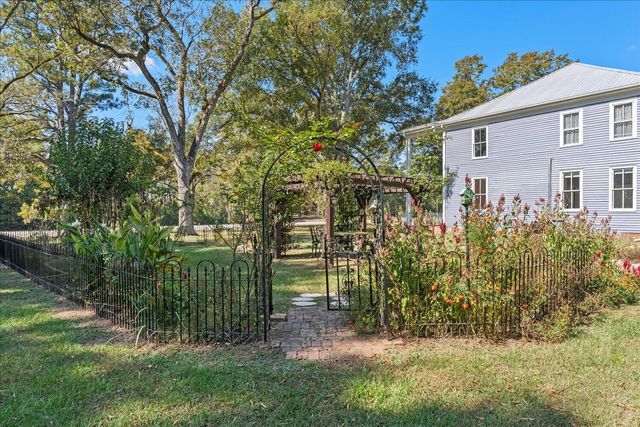 425 Thomson Rd Road, Washington, GA 30673