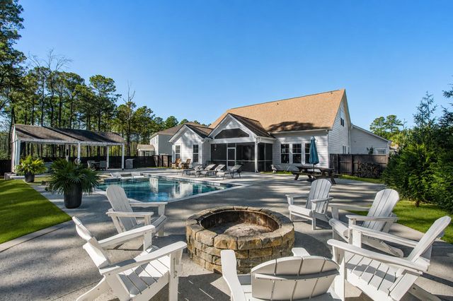 421 Bowstring Drive, Huger, SC 29450