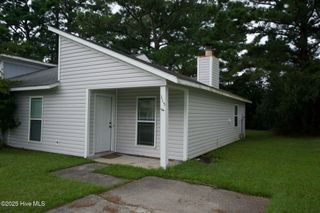 115 Village Circle, Jacksonville, NC 28546