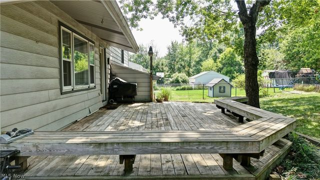 3136 Englewood Drive, Silver Lake, OH 44224