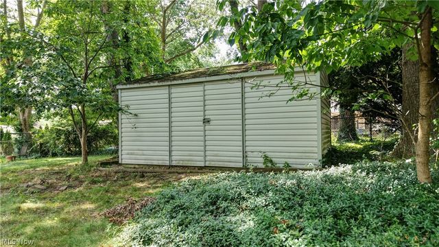 3136 Englewood Drive, Silver Lake, OH 44224
