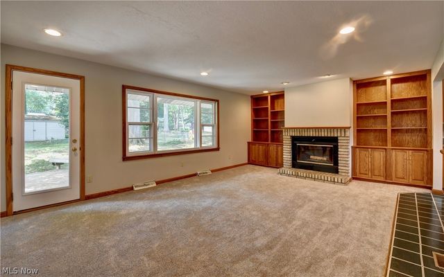 3136 Englewood Drive, Silver Lake, OH 44224