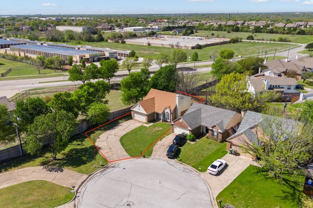 1029 Danforth Court, Arlington, TX 76017