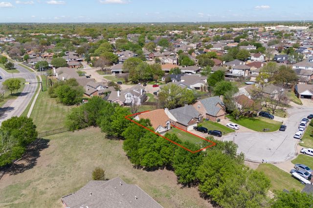 1029 Danforth Court, Arlington, TX 76017