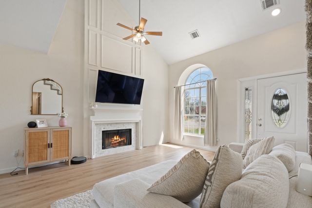 1029 Danforth Court, Arlington, TX 76017