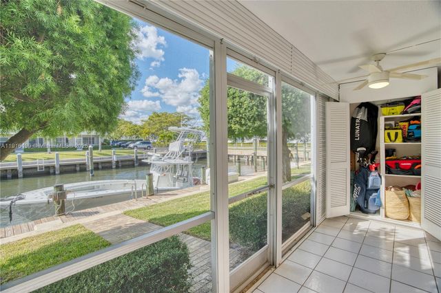 68 Yacht Club Dr 2, North Palm Beach, FL 33408