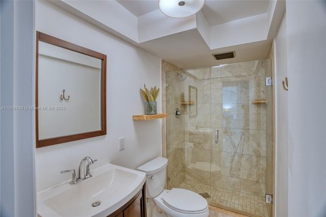 68 Yacht Club Dr 2, North Palm Beach, FL 33408