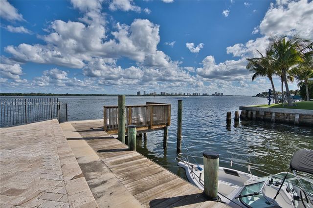 68 Yacht Club Dr 2, North Palm Beach, FL 33408
