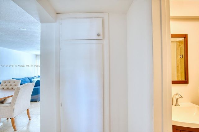 68 Yacht Club Dr 2, North Palm Beach, FL 33408