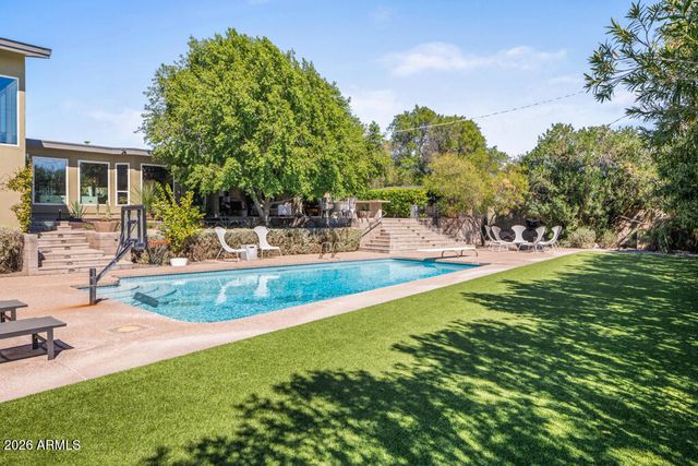 4303 E MCDONALD Drive, Phoenix, AZ 85018