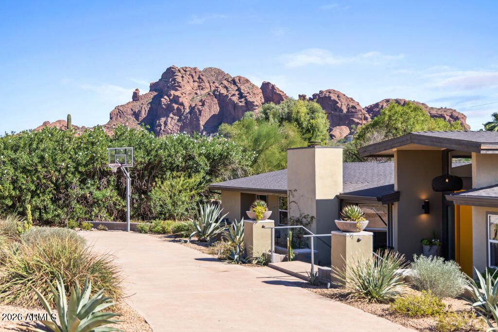 4303 E MCDONALD Drive, Phoenix, AZ 85018 — photo 3