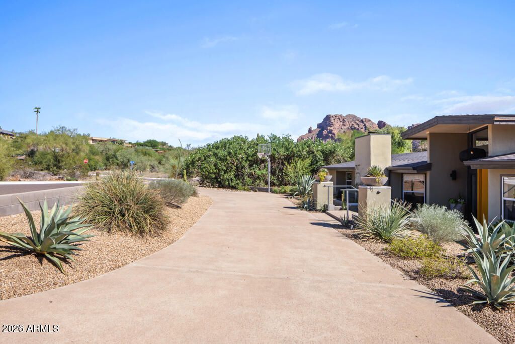 4303 E MCDONALD Drive, Phoenix, AZ 85018 — photo 5