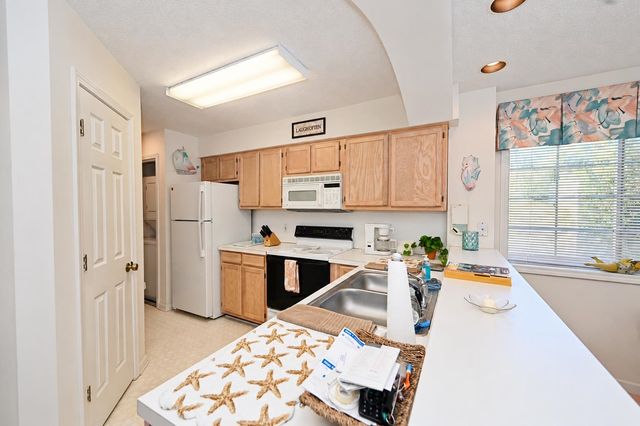 1900 Duffy St. J4, North Myrtle Beach, SC 29582