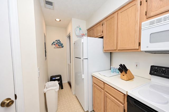 1900 Duffy St. J4, North Myrtle Beach, SC 29582