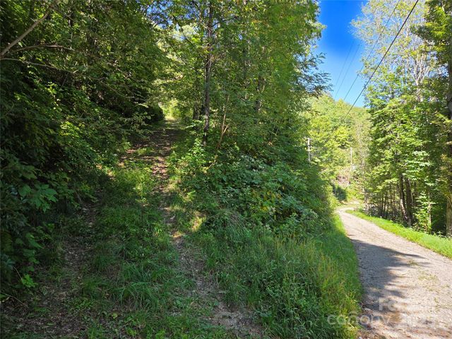 720 Autumn Drive, Maggie Valley, NC 28751